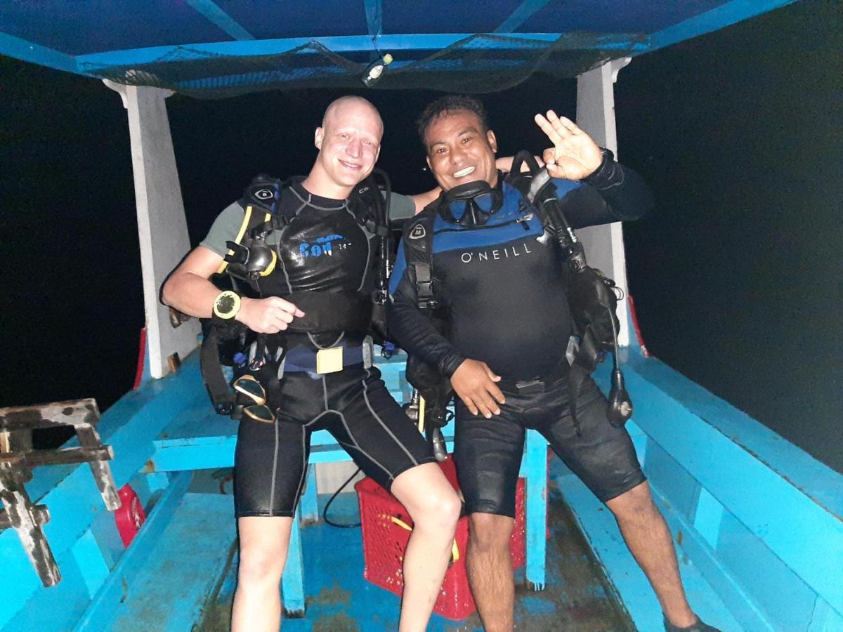 Blue Shark Divers Bunaken Exterior foto